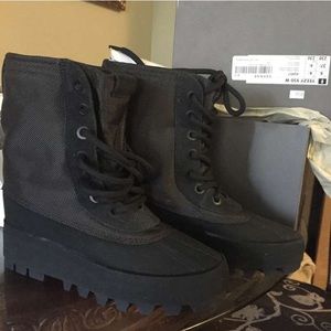 YEEZY 950 boots